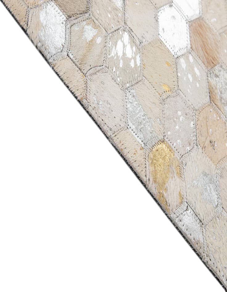 Detail image of  5' 2 x 8' Cowhide - Patchwork Rug