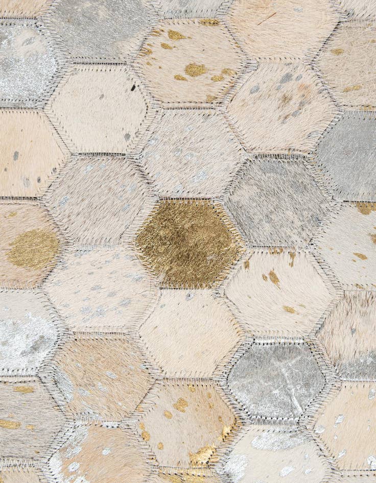 Detail image of  5' 1 x 8' Cowhide - Patchwork Rug