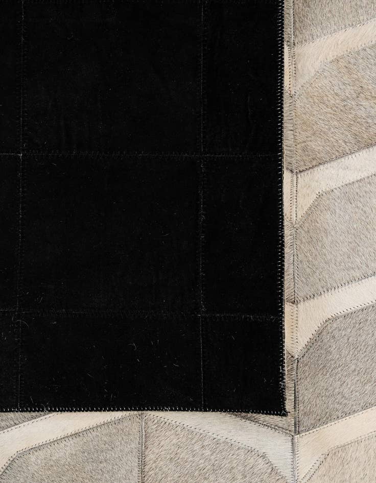 Detail image of  5' x 8' Cowhide - Patchwork Rug