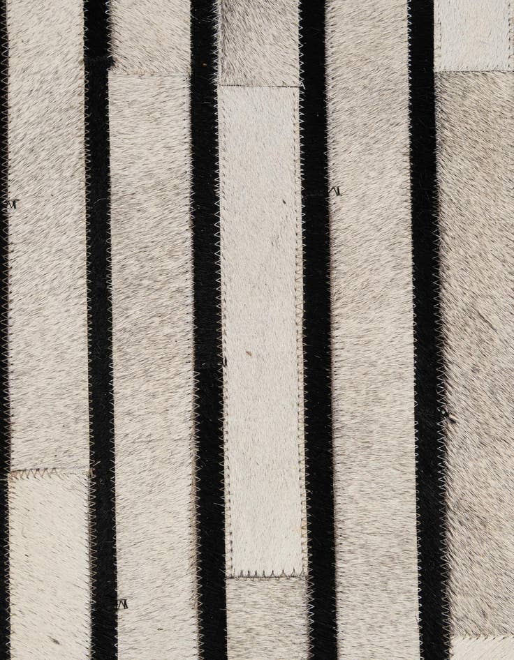 Detail image of  5' 5 x 7' 6 Cowhide - Patchwork Rug