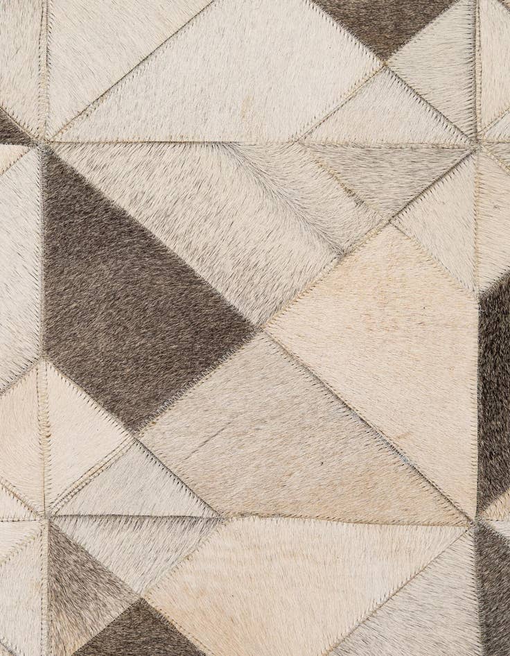 Detail image of  5' x 7' 11 Cowhide - Patchwork Rug