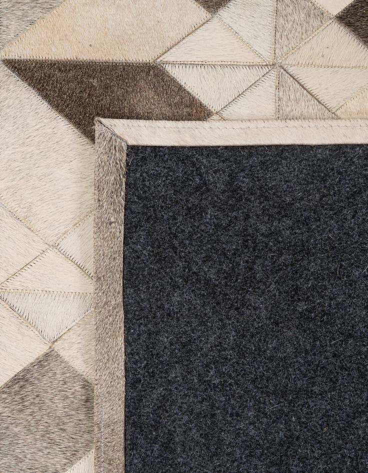 Detail image of  5' x 7' 11 Cowhide - Patchwork Rug