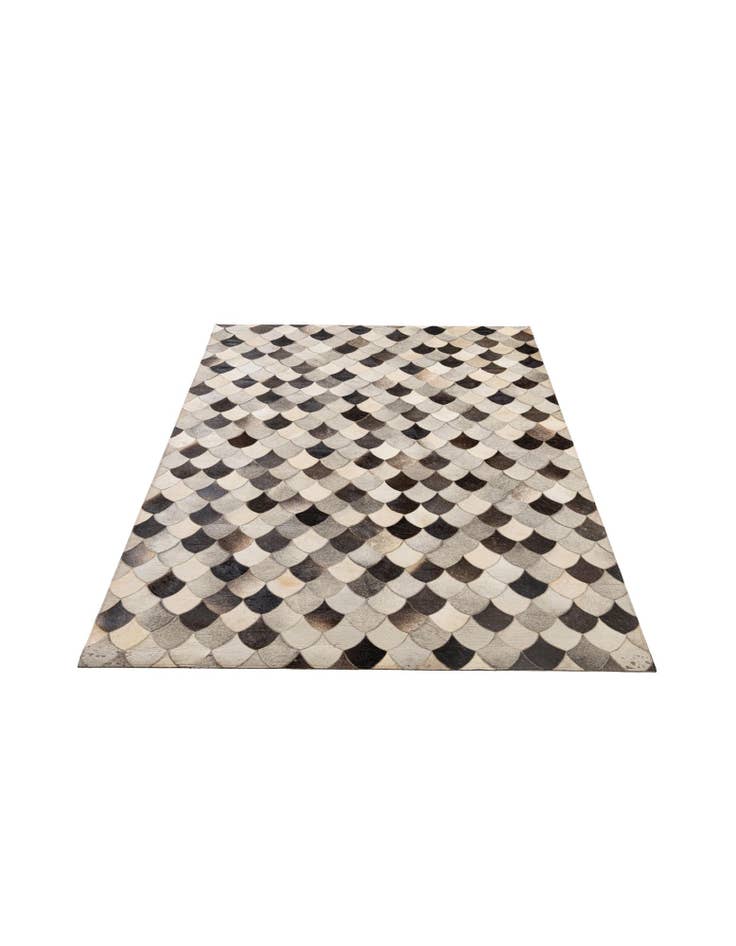 Detail image of  5' 1 x 8' Cowhide - Patchwork Rug