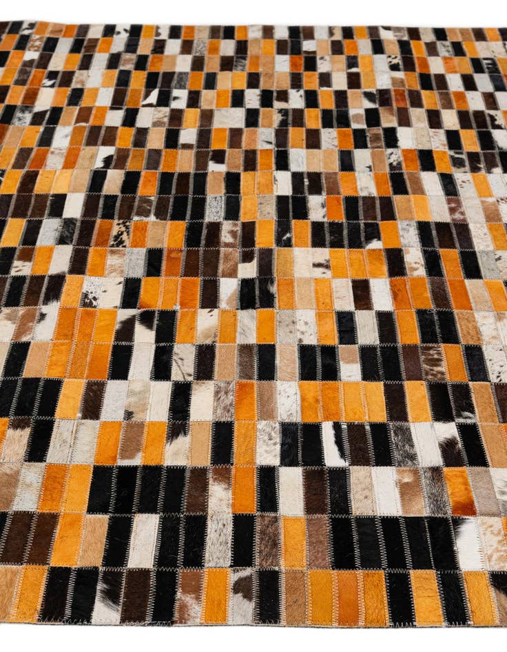 Detail image of  5' x 7' 9 Cowhide - Patchwork Rug