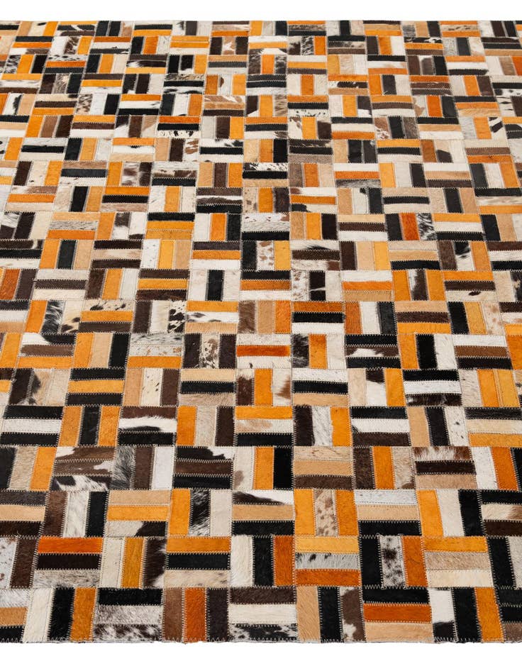 Detail image of  5' x 7' 10 Cowhide - Patchwork Rug