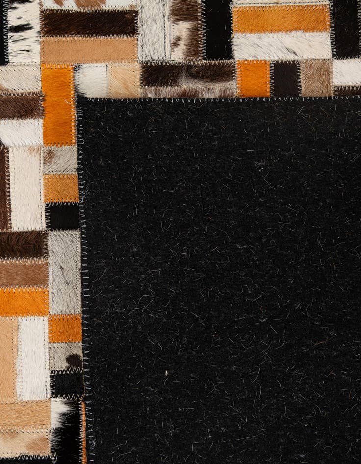 Detail image of  5' x 7' 10 Cowhide - Patchwork Rug
