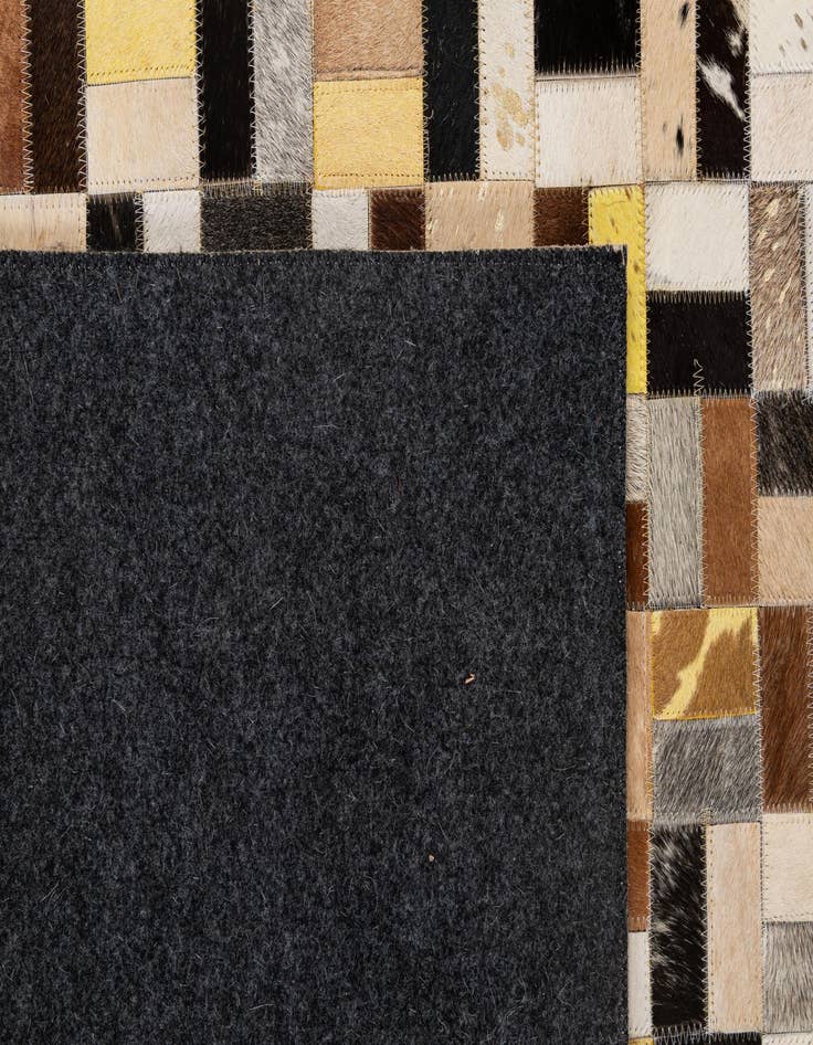 Detail image of  5' 1 x 8' Cowhide - Patchwork Rug