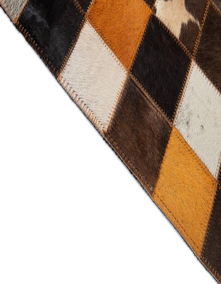 Detail image of  5' 2 x 8' Cowhide - Patchwork Rug
