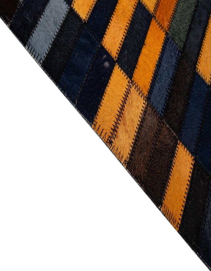 Detail image of  5' x 8' Cowhide - Patchwork Rug