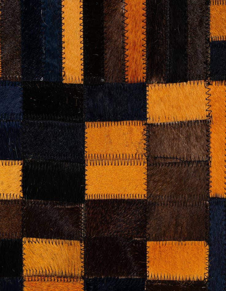 Detail image of  4' 11 x 7' 11 Cowhide - Patchwork Rug