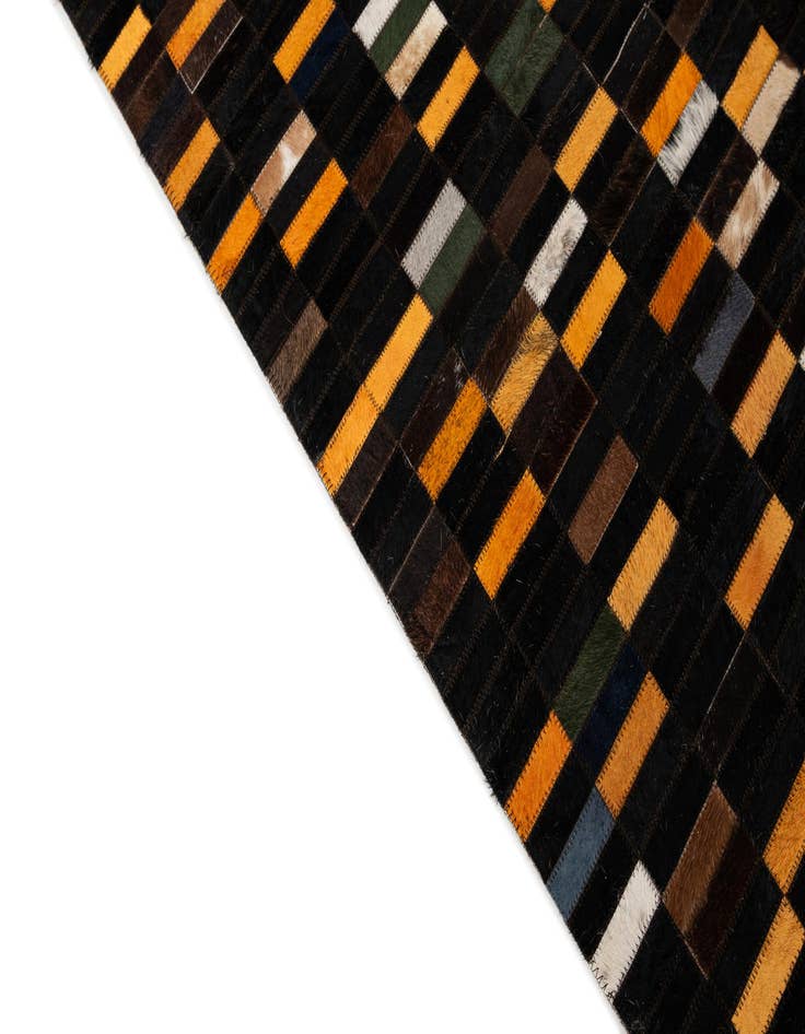 Detail image of  5' 1 x 8' Cowhide - Patchwork Rug