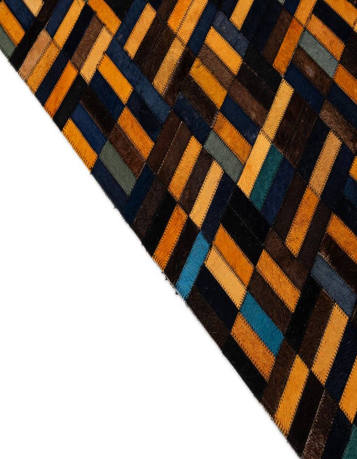 Detail image of  4' 11 x 7' 11 Cowhide - Patchwork Rug