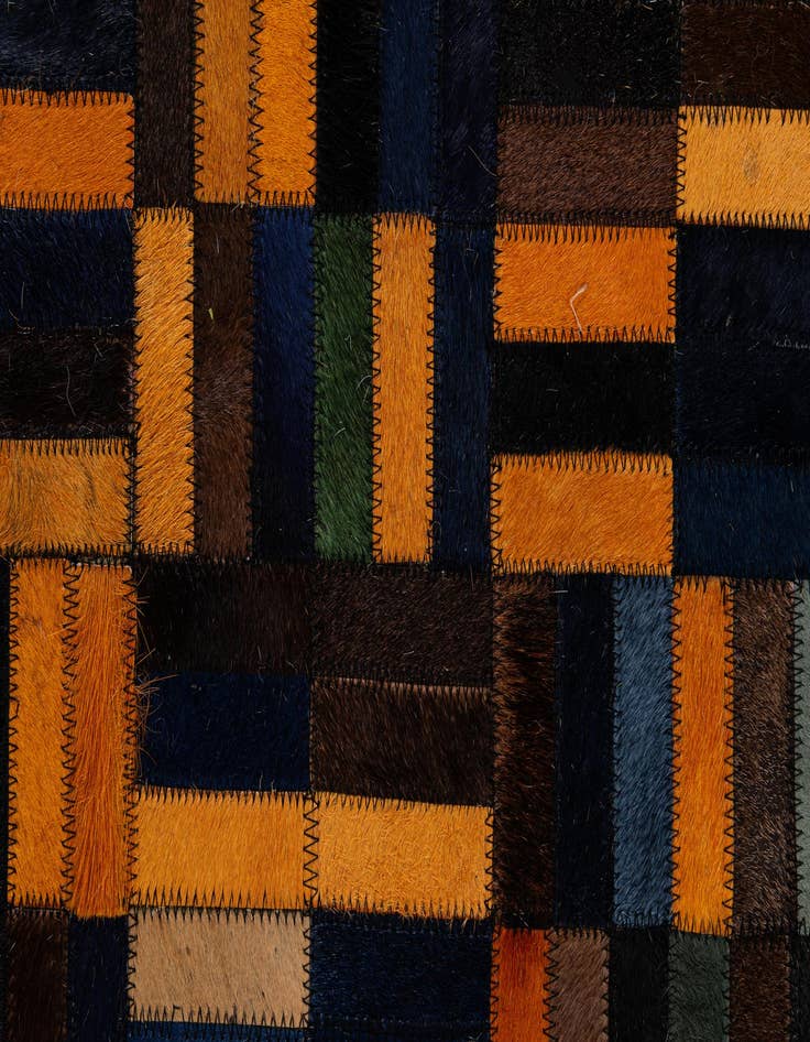 Detail image of  4' 11 x 7' 11 Cowhide - Patchwork Rug