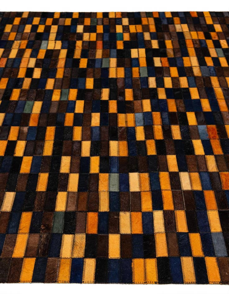 Detail image of  5' x 7' 11 Cowhide - Patchwork Rug