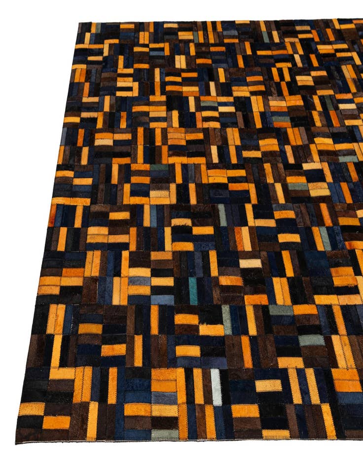 Detail image of  5' x 7' 11 Cowhide - Patchwork Rug