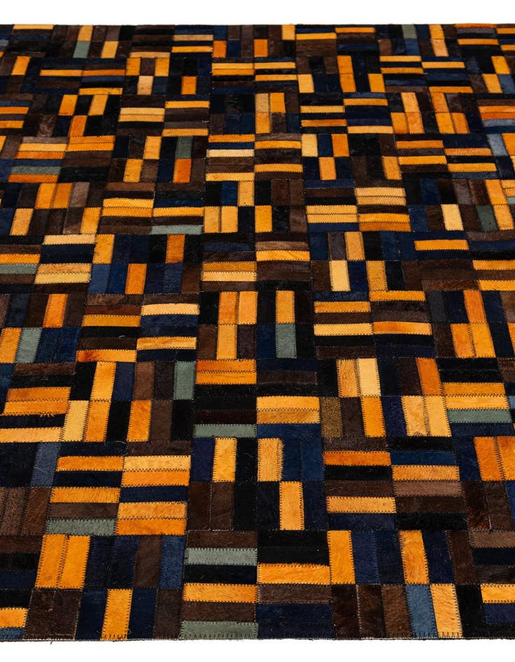 Detail image of  5' x 7' 11 Cowhide - Patchwork Rug