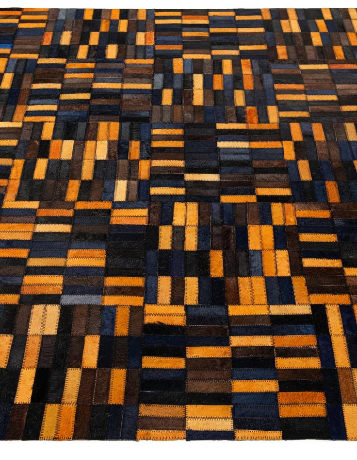 Detail image of  5' x 7' 11 Cowhide - Patchwork Rug