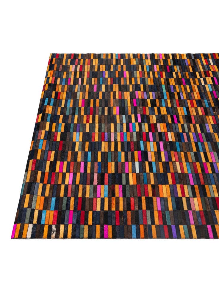 Detail image of  4' 11 x 8' Cowhide - Patchwork Rug