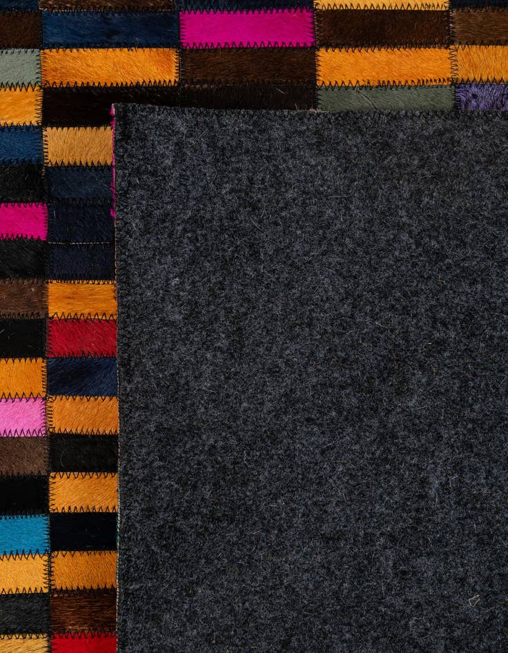 Detail image of  4' 11 x 8' Cowhide - Patchwork Rug