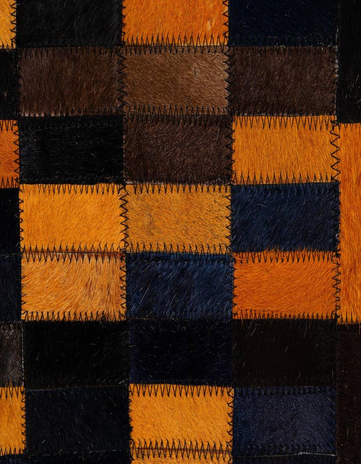 Detail image of  5' x 7' 11 Cowhide - Patchwork Rug
