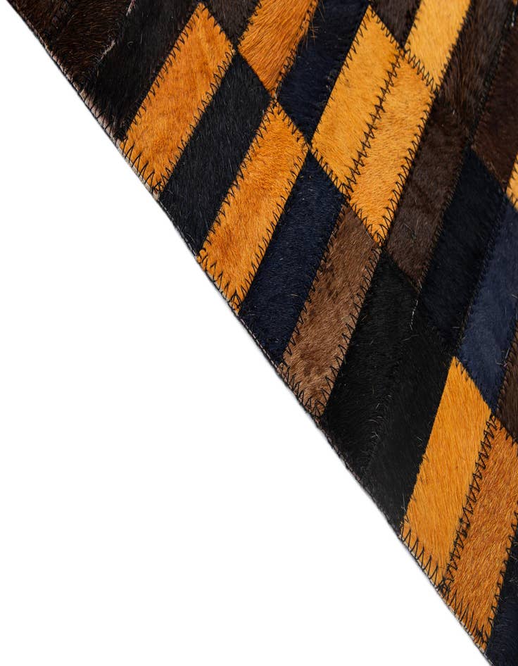 Detail image of  5' x 7' 11 Cowhide - Patchwork Rug