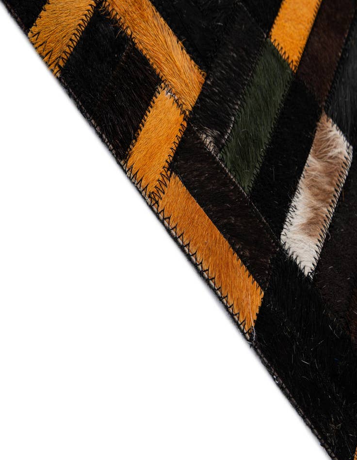 Detail image of  5' x 8' Cowhide - Patchwork Rug