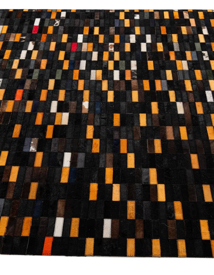 Detail image of  5' 1 x 8' Cowhide - Patchwork Rug