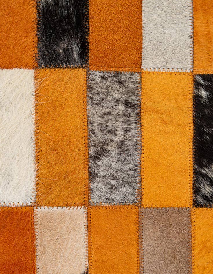 Detail image of  5' x 8' Cowhide - Patchwork Rug