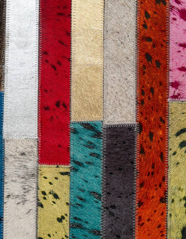 Detail image of  5' 1 x 8' Cowhide - Patchwork Rug