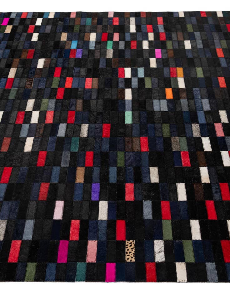 Detail image of  5' 3 x 8' Cowhide - Patchwork Rug