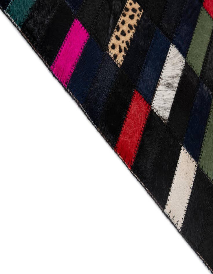 Detail image of  5' 3 x 8' Cowhide - Patchwork Rug