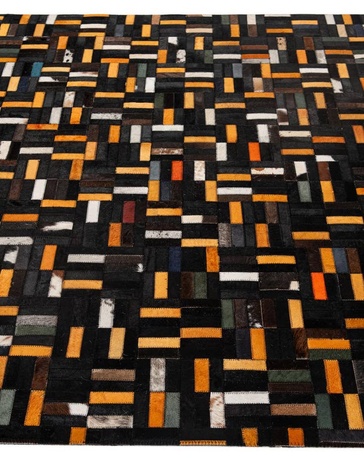 Detail image of  5' 2 x 8' Cowhide - Patchwork Rug
