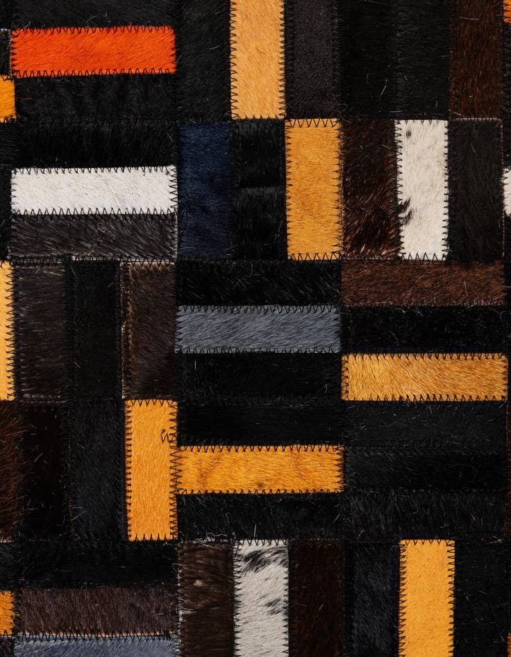 Detail image of  5' 2 x 8' Cowhide - Patchwork Rug