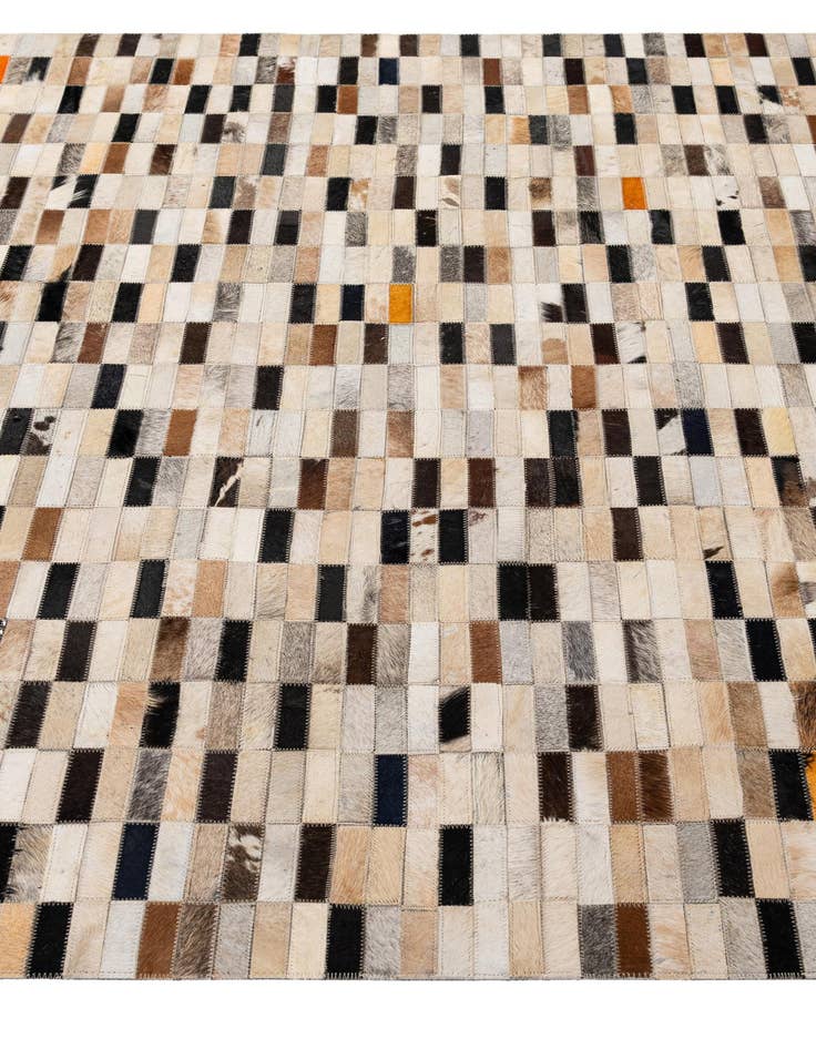 Detail image of  5' 1 x 8' Cowhide - Patchwork Rug