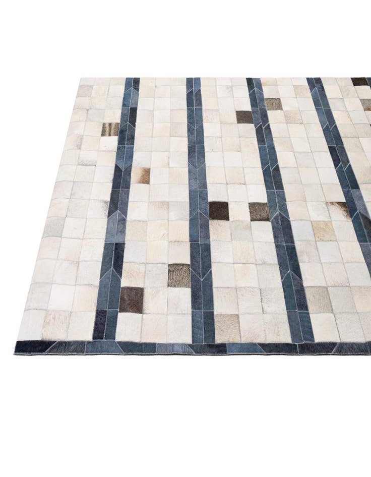 Detail image of  5' 1 x 7' 11 Cowhide - Patchwork Rug