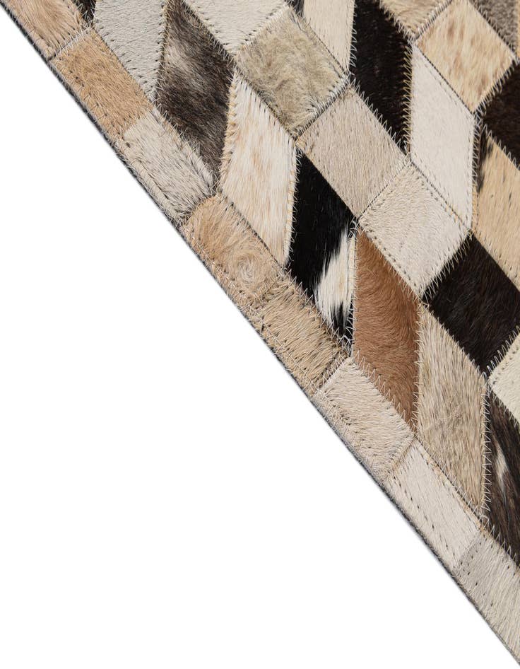 Detail image of  5' 1 x 8' Cowhide - Patchwork Rug