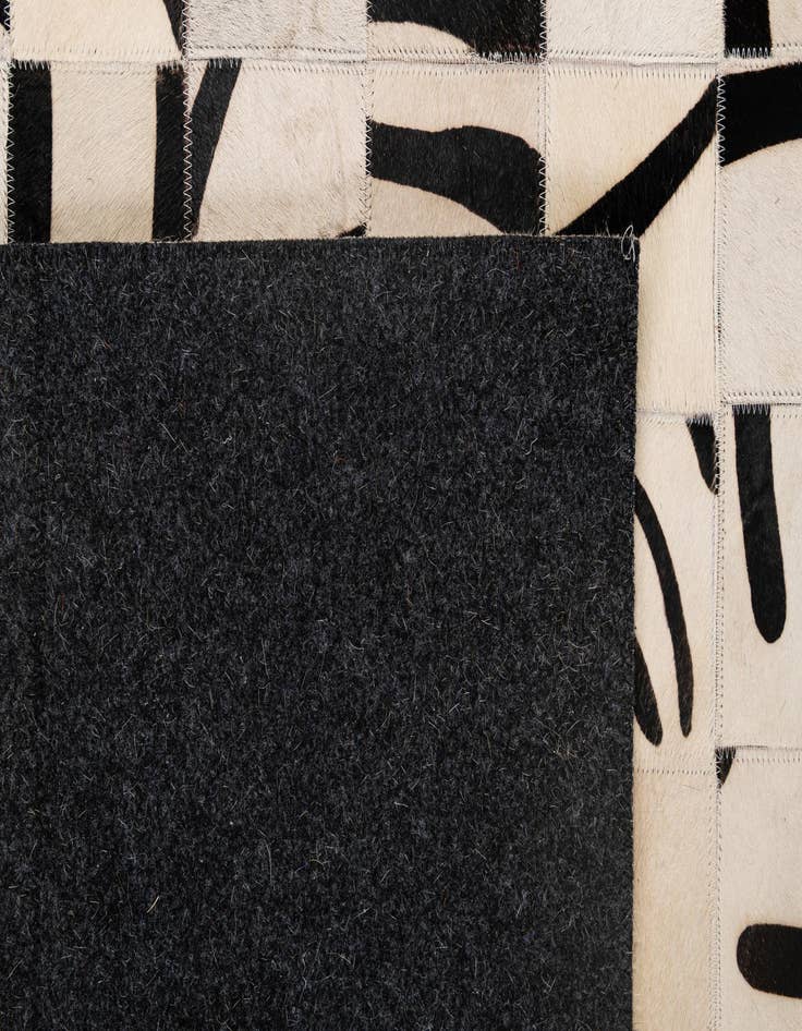 Detail image of  5' x 7' 10 Cowhide - Patchwork Rug