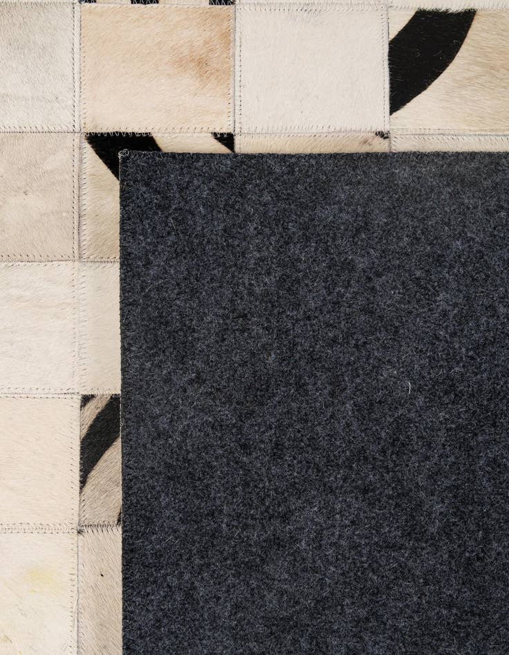 Detail image of  5' x 7' 10 Cowhide - Patchwork Rug
