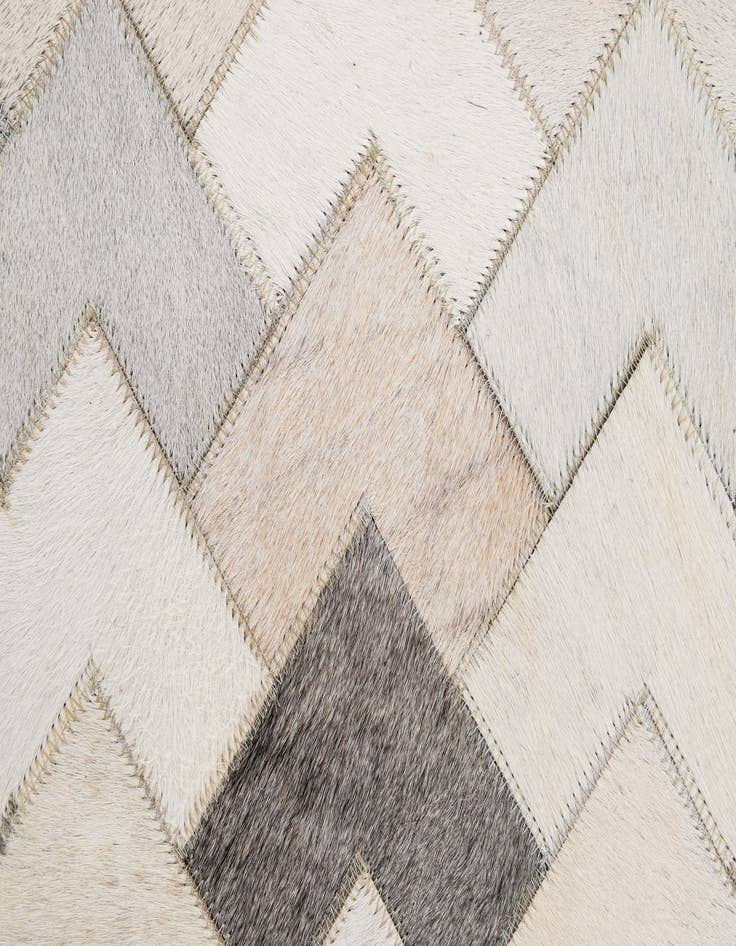 Detail image of  5' 2 x 8' Cowhide - Patchwork Rug