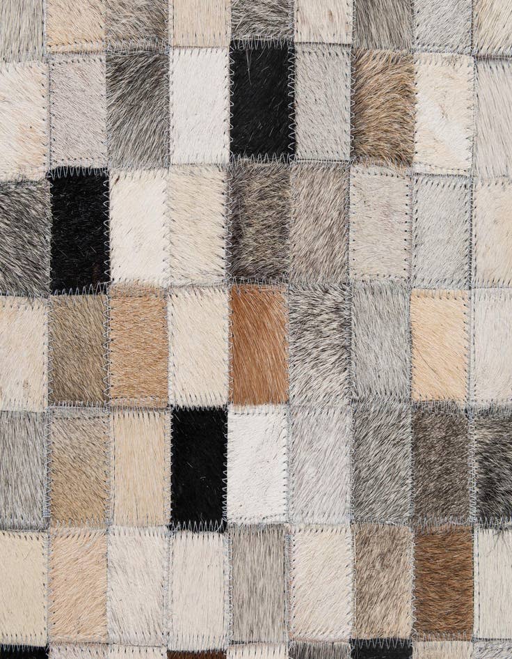 Detail image of  5' x 7' 11 Cowhide - Patchwork Rug