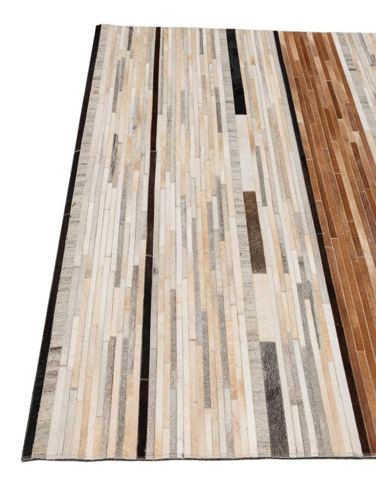 Detail image of  5' 1 x 8' Cowhide - Patchwork Rug