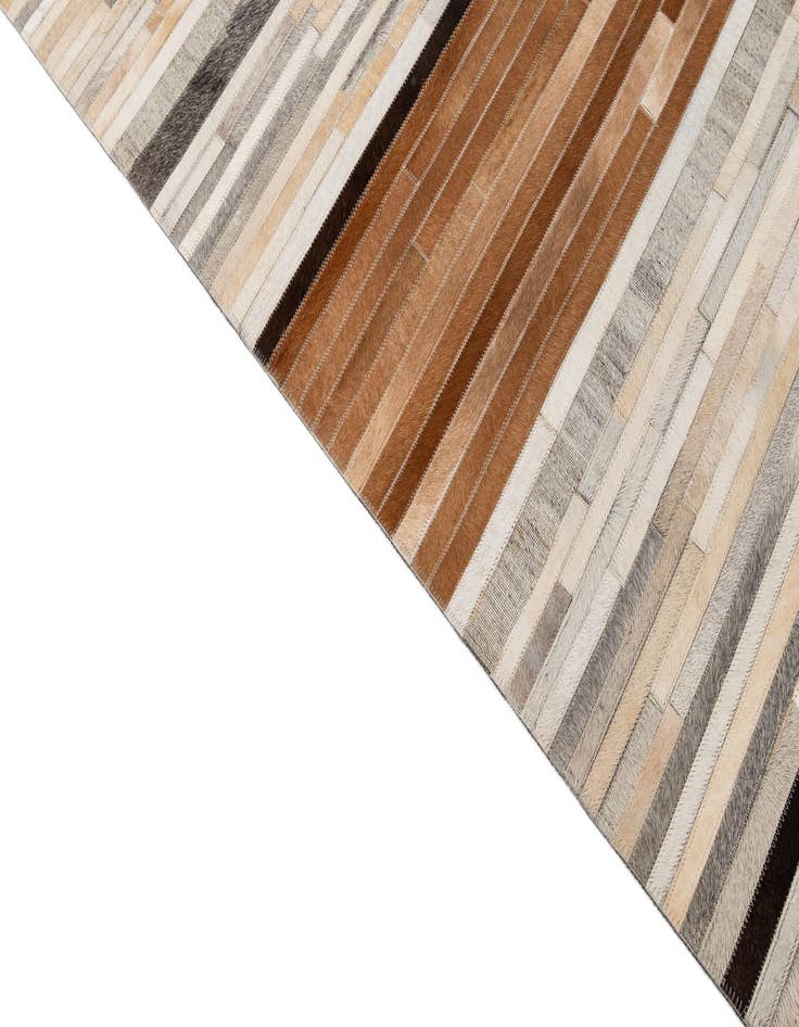 Detail image of  5' 1 x 8' Cowhide - Patchwork Rug