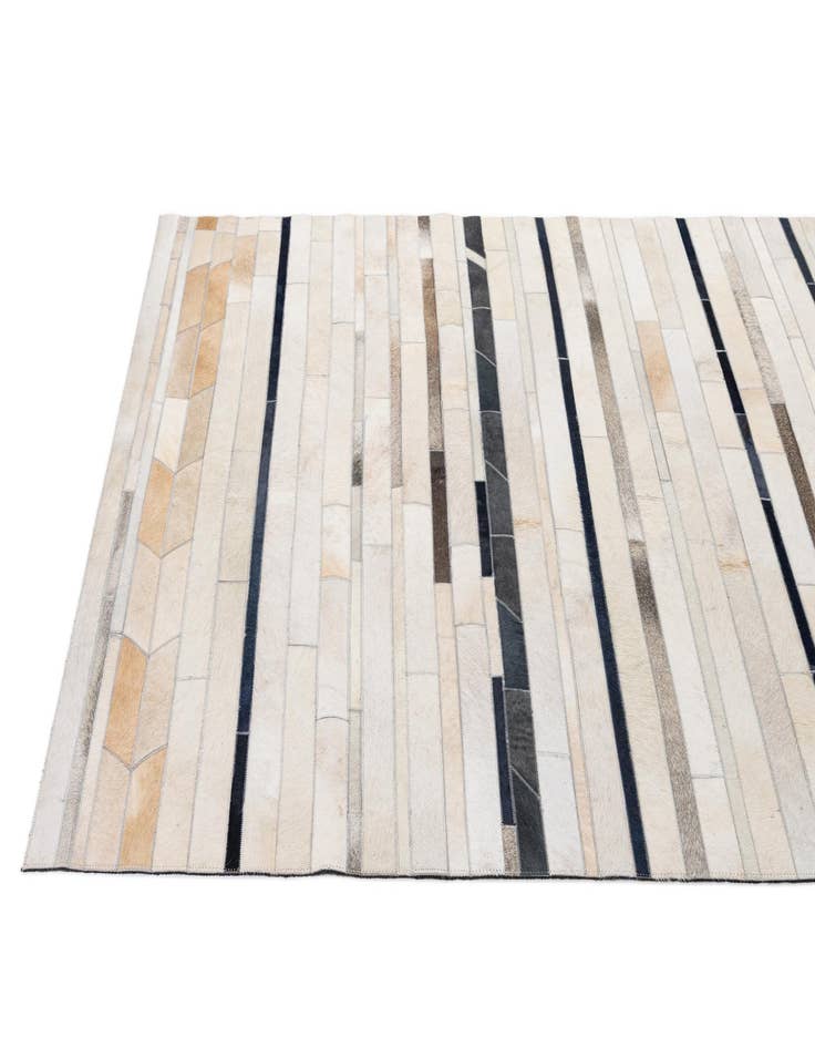 Detail image of  4' 11 x 7' 8 Cowhide - Patchwork Rug