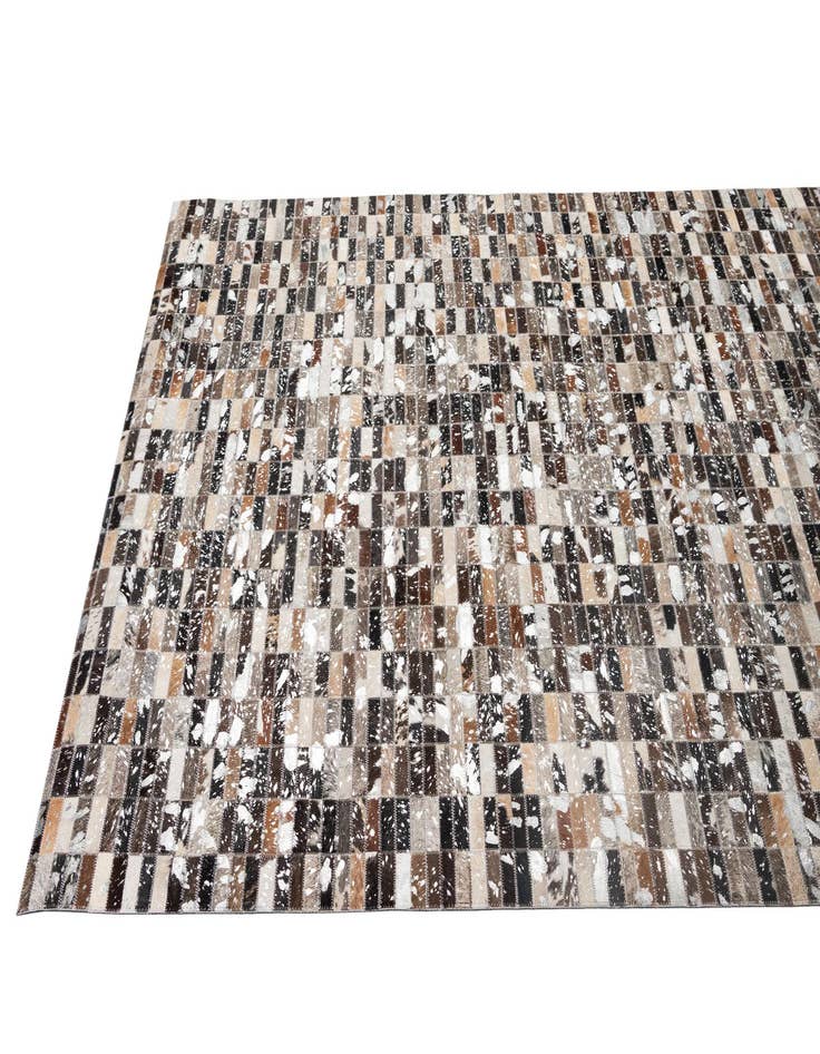 Detail image of  5' 1 x 8' Cowhide - Patchwork Rug