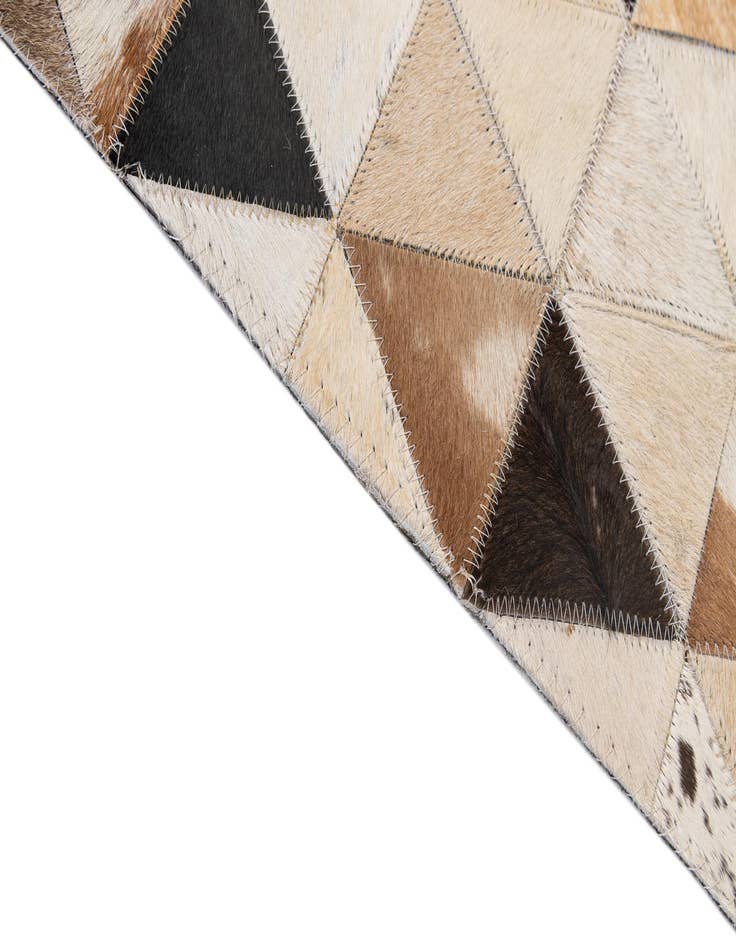 Detail image of  5' 2 x 8' Cowhide - Patchwork Rug