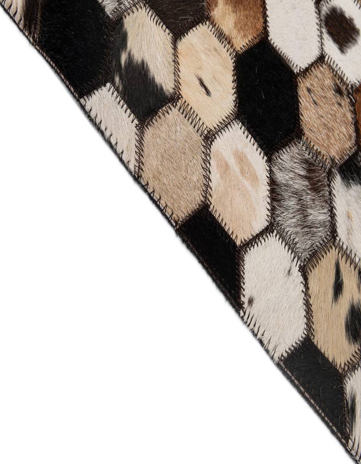 Detail image of  5' 1 x 8' Cowhide - Patchwork Rug