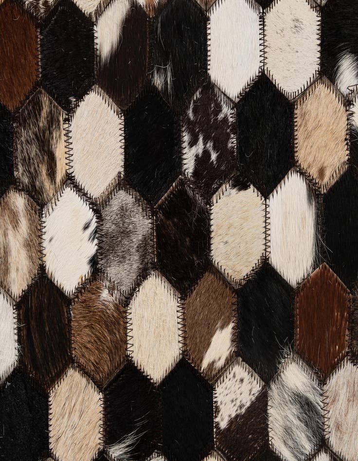 Detail image of  5' 1 x 8' Cowhide - Patchwork Rug
