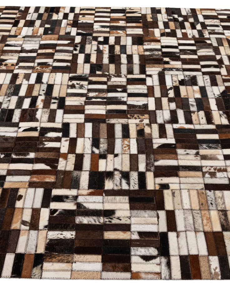 Detail image of  5' x 7' 10 Cowhide - Patchwork Rug