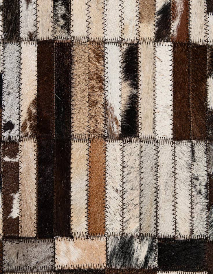 Detail image of  5' x 7' 10 Cowhide - Patchwork Rug