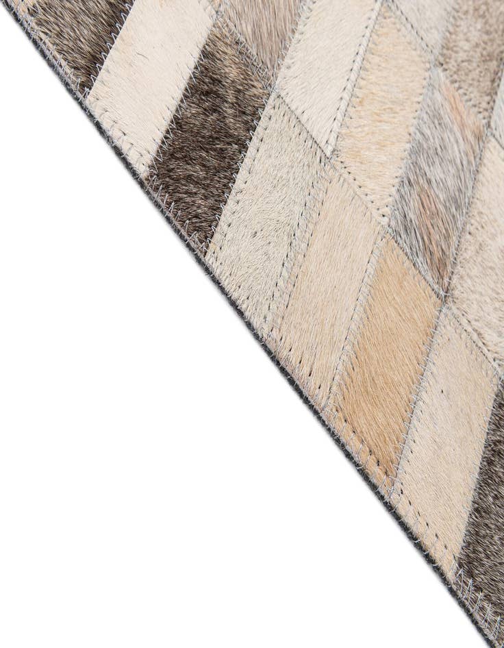 Detail image of  5' 1 x 8' Cowhide - Patchwork Rug